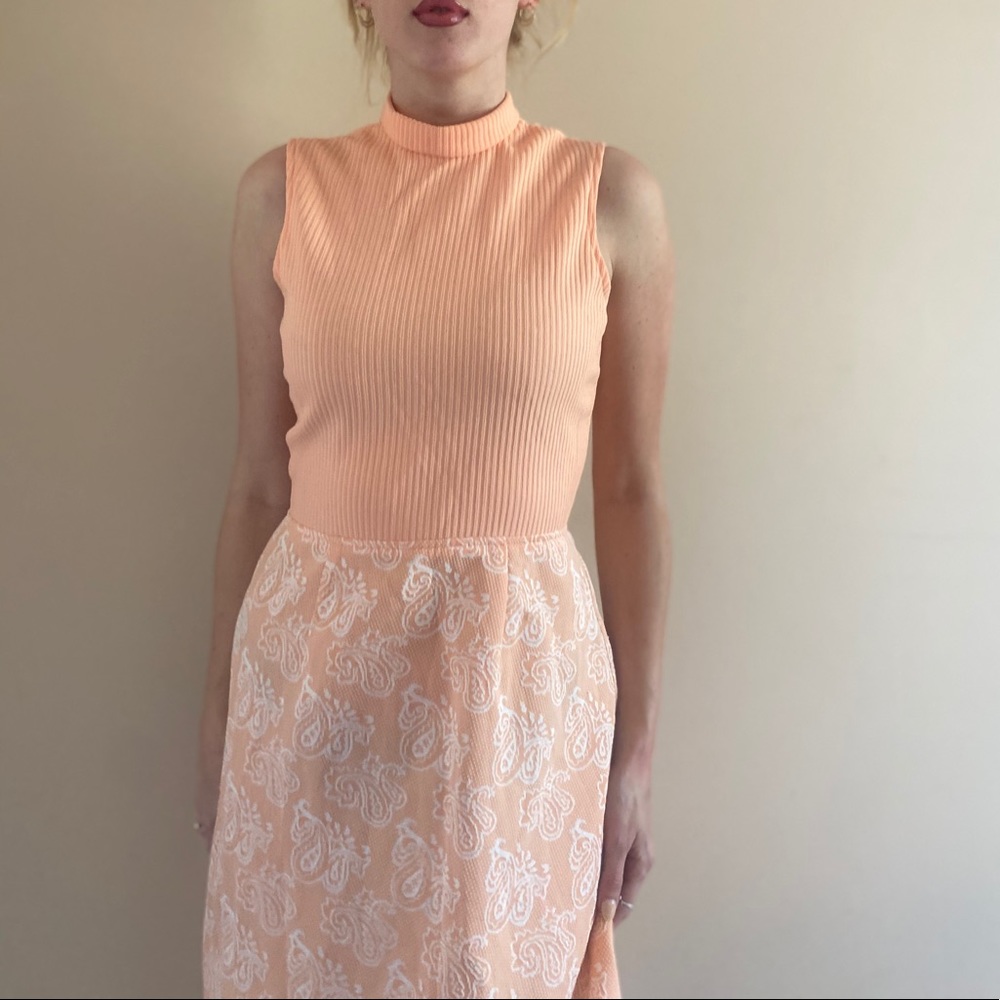 Vintage peach paisley mod dress